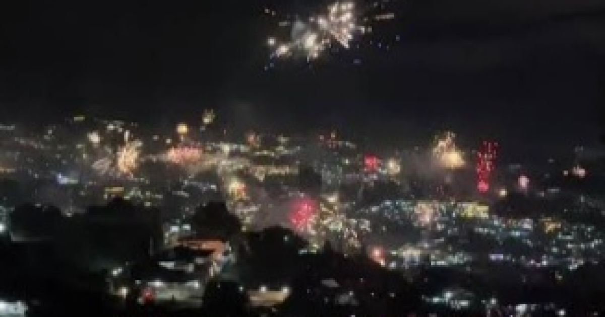 Puncak Bogor Meriah Tanpa Kendaraan: Malam Tahun Baru 2026 Disambut Kembang Api dan Keramaian Wisatawan