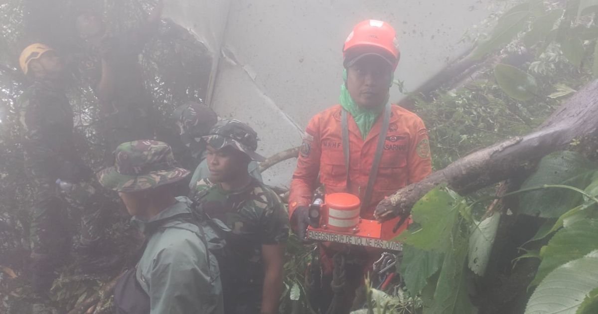Hari Kelima Operasi SAR: Tim Gabungan Berhasil Temukan Black Box Pesawat di Maros–Pangkep