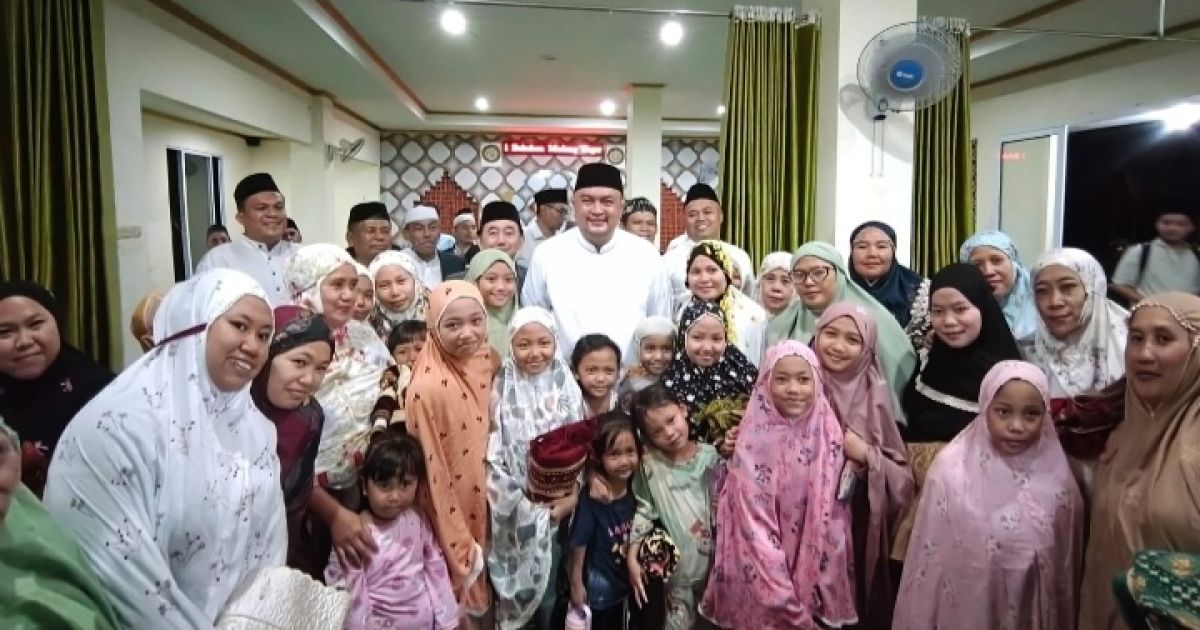 Safari Tarawih di Cijayanti, Bupati Bogor Fokus Perbaikan Masjid