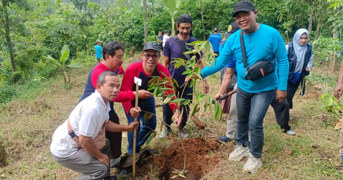 Penanaman Pohon di Tanjungsari Warnai Hardiknas dan Hari Jadi Bogor