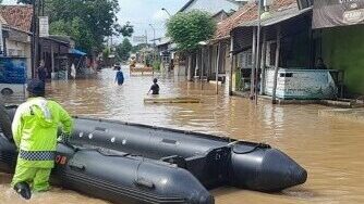 Cirebon Siaga Bencana: Antara Ancaman Alam dan Budaya Buang Sampah
