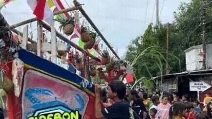 Warga Cirebon Gelar Sedekah Laut dan Sedekah Bumi, Ini Maknanya