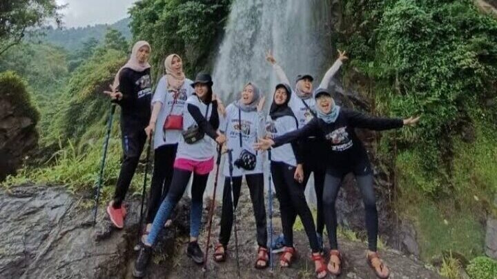 Ragam Kepuasan Wisata Alam Curug Leuwi Hejo Sentul