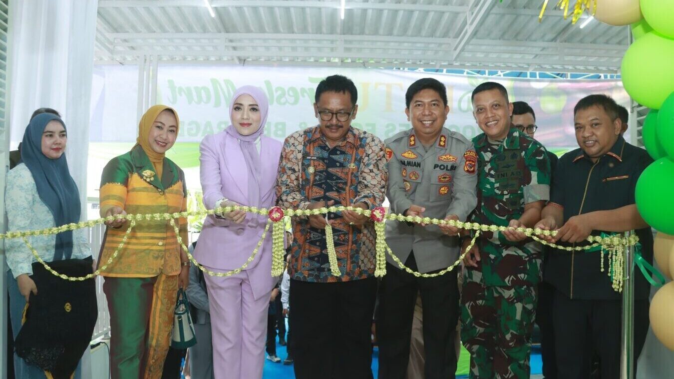 Dukung UMKM Lokal, Bupati Sukabumi Sambut Positif Keberadaan Ratu Freshmart