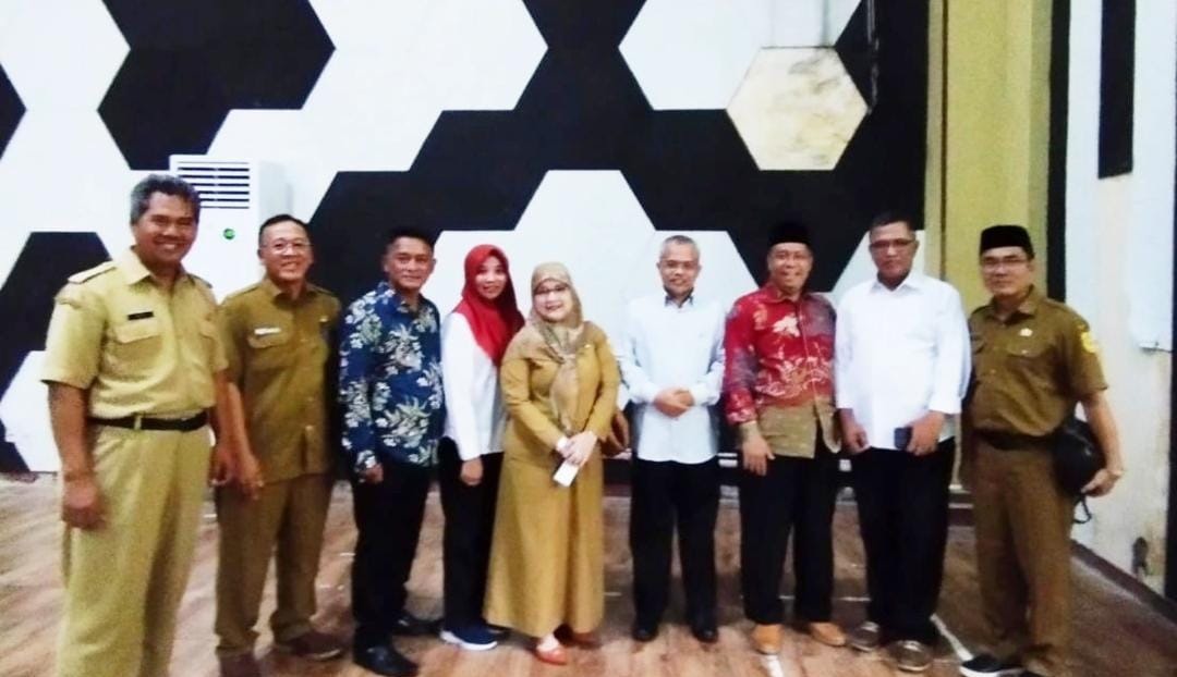 Dongkrak Budaya Literasi Kalangan Pelajar di Bogor, Cigombong Raya Hibahkan Perpustakaan Digital 