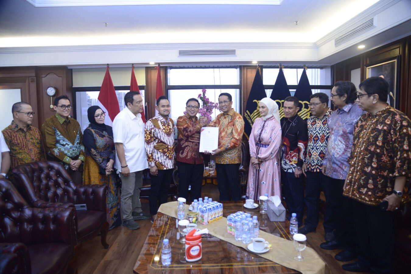 Kepengurusan Dekopin Disahkan, Supratman: Tonggak yang Baru Dalam Sejarah Perkoperasian di Tanah Air