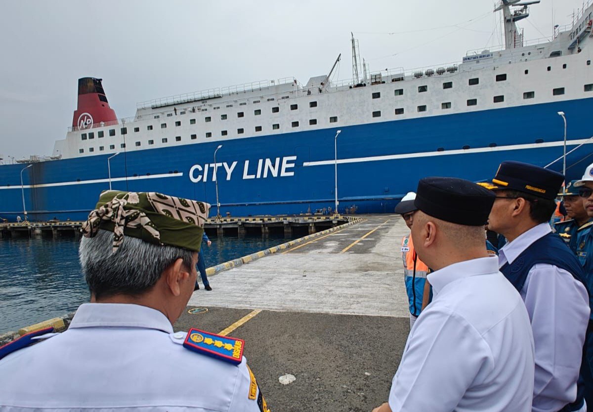 Jelang Pergantian Tahun, Menhub Intruksikan Antisipasi Lonjakan Penumpang Penyeberangan Jawa-Bali 