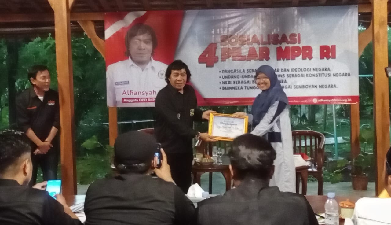 Sosialisasikan 4 Pilar MPR RI, Komeng : Seni Sebagai Wadah Persatuan Bangsa