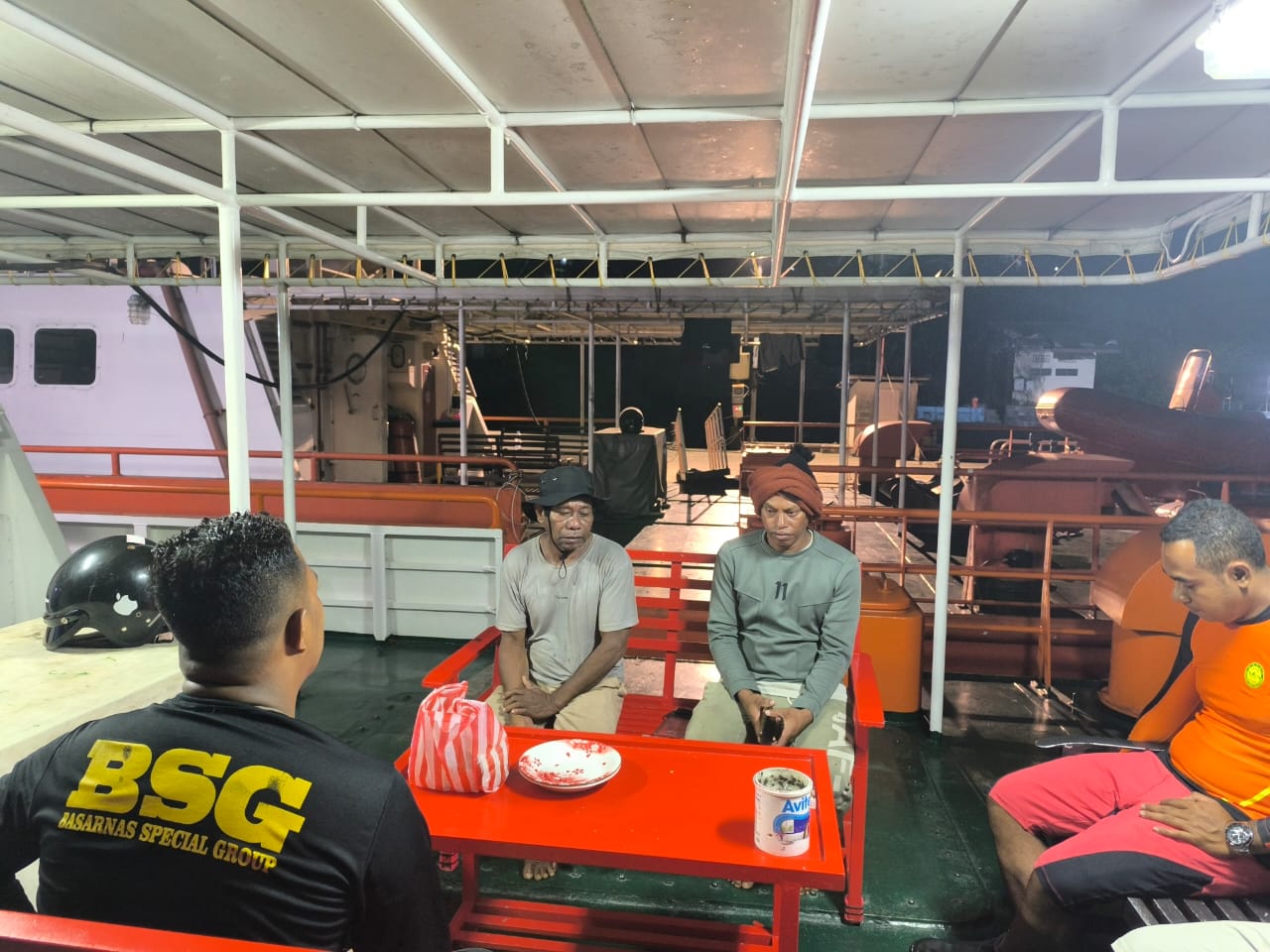 Comm Centre Basarnas Ambon Selamatkan Pengemudi Longboat yang Kehabisan BBM