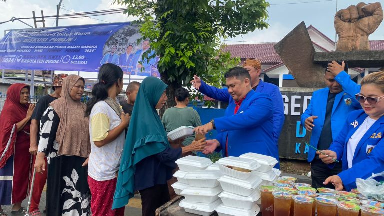 KNPI Kabupaten Bogor Rutin Berbagi Sesama di Hari Jumat Berkah