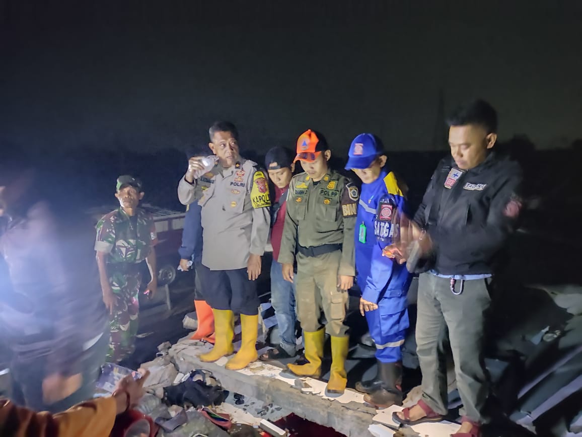 Hujan Angin Melanda Bogor: Sejumlah Rumah Rusak, 2 Orang Meninggal Dunia dan 5 Orang Luka-luka