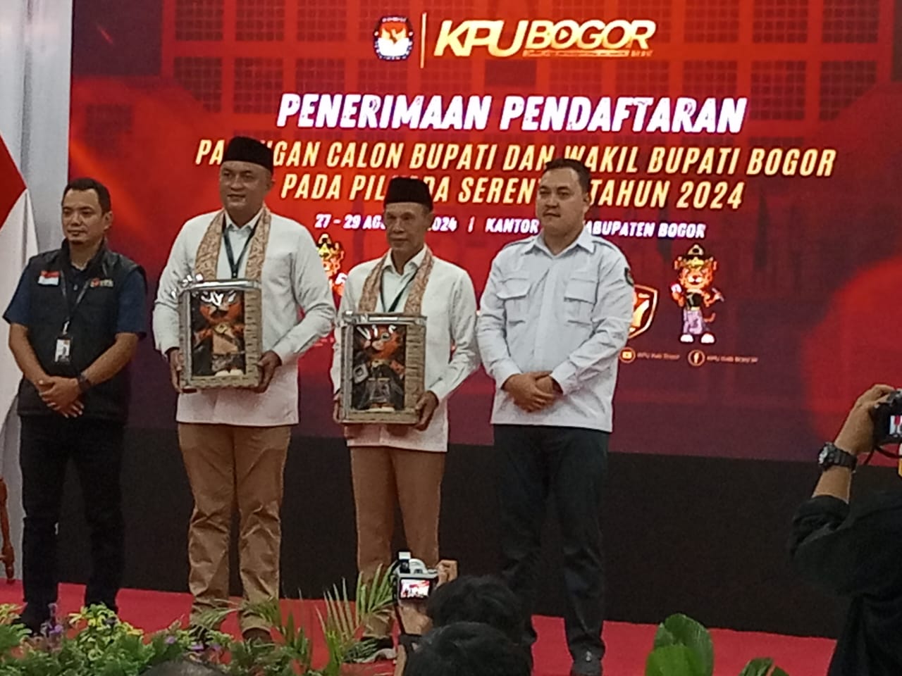 Rudy-Jaro Jadi Paslon Bupati dan Wakil Bupati Bogor Pertama yang Resmi Mendaftar ke KPU