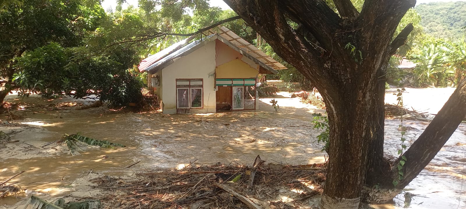 BNPB : 698 Jiwa di Kabupaten Bone Bolango Gorontalo, Terdampak Banjir Pasca Hujan Deras