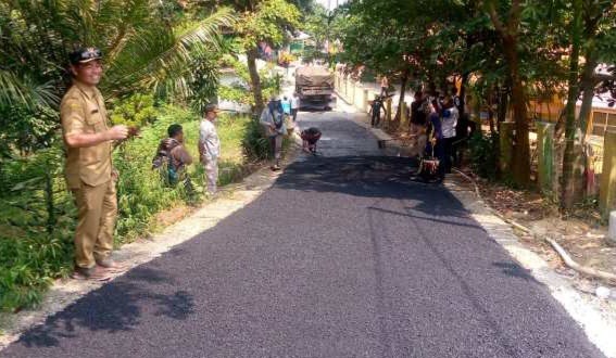 Program Samisade Tahap 1 2024 : Pemdes Hambalang Bogor Percantik Jalan Desa di Dua Titik