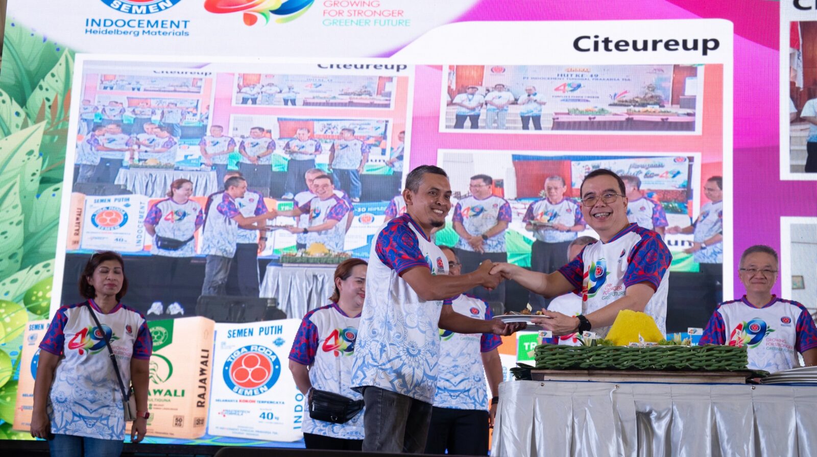 Hut Ke-49 : PT. Indocement Berbagi Kebahagiaan Melalui Program “Indocement Baik”