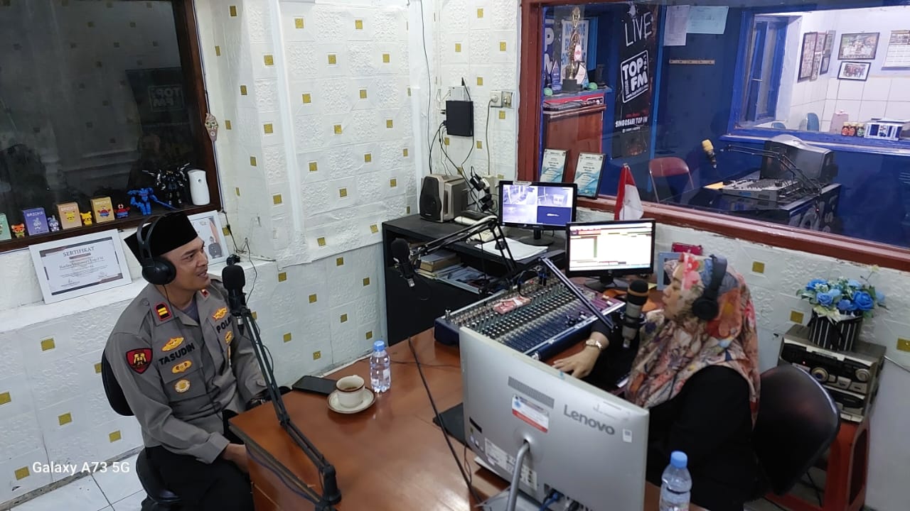 Ini Penjelasan Polsek Paguyangan Yang Sosialisasikan Harkamtibmas Melalui Siaran Radio