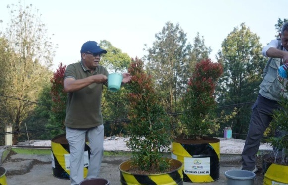 Penghijauan Puncak Bogor: Penanaman Pohon Pasca PKL