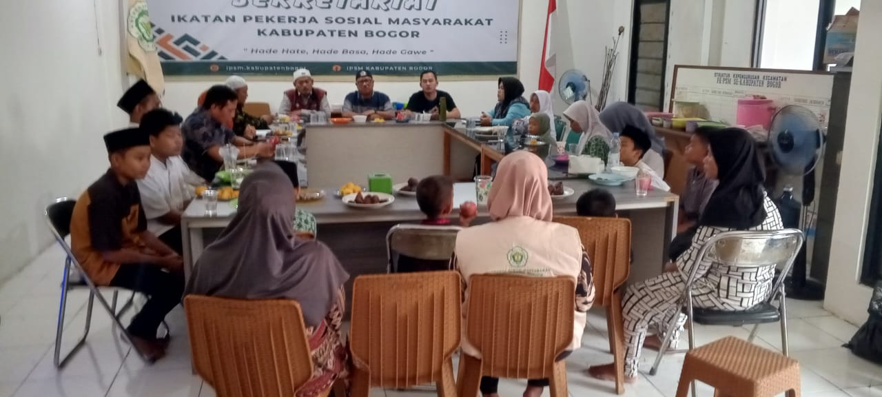Momen Bulan Muharram, Pegiat Sosial Kabupaten Bogor Gelar Santunan Yatim Hingga Ngaliwet 