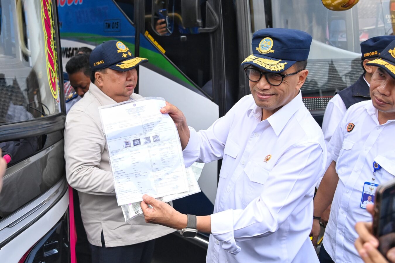 Sidak Bus Pariwisata di Baturaden Jateng, Menhub Temukan Pelanggaran Satu Bus Bermasalah