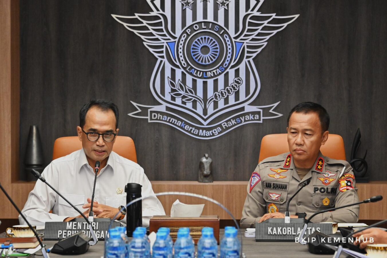 Tekan Angka Laka Lantas, Menhub dan Kakorlantas Polri Evaluasi Bus Pariwisata