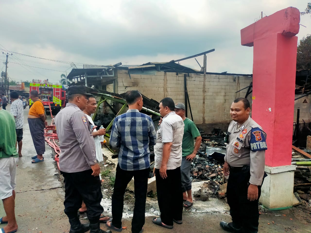 Polisi Selidiki Insiden Kebakaran Toko di Gunungputri Bogor