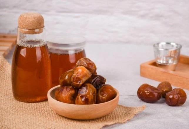 Keutamaan Berbuka Puasa Dengan Kurma Hingga Madu