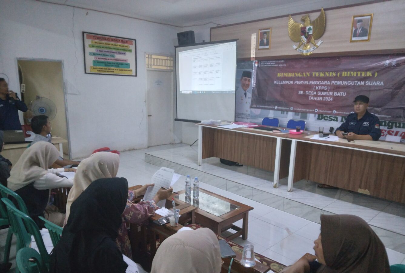 Tingkatkan Kualitas Kepemiluan, Ratusan KPPS Desa Sumur Batu Diberikan Bimbingan Teknis 