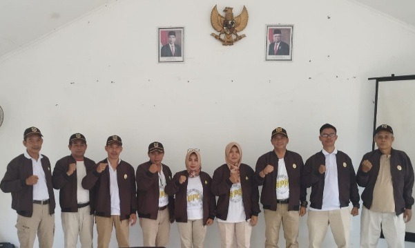 Keluarga Besar BPD Tarikolot Kec.Citeureup, Mengucapkan Selamat  Tahun Baru 2024